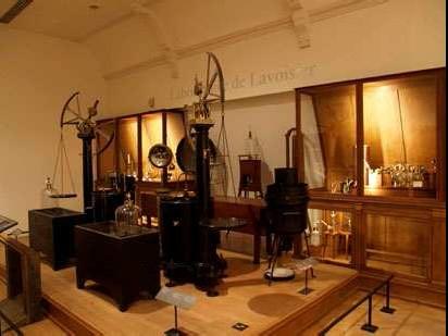 Reconstitution du laboratoire de Lavoisier (vers 1780)