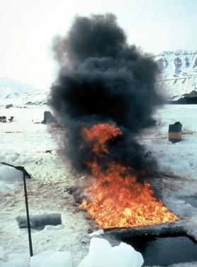 Essai de brûlage in situ en zone arctique.