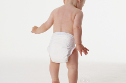 Bébé avec couche