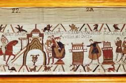 Photo d'un extrait de la tapisserie de Bayeux